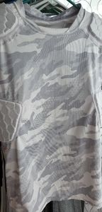 Boys Under Armour football padded shirt and pants, XL